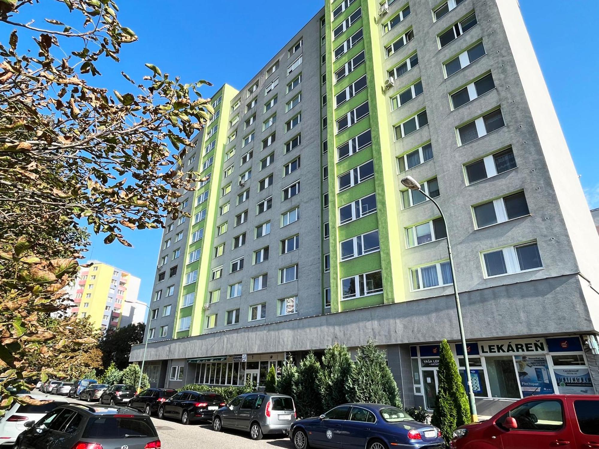 Air-Conditioned Studio, Close To City Centre & Tram Stop Bratislava Buitenkant foto