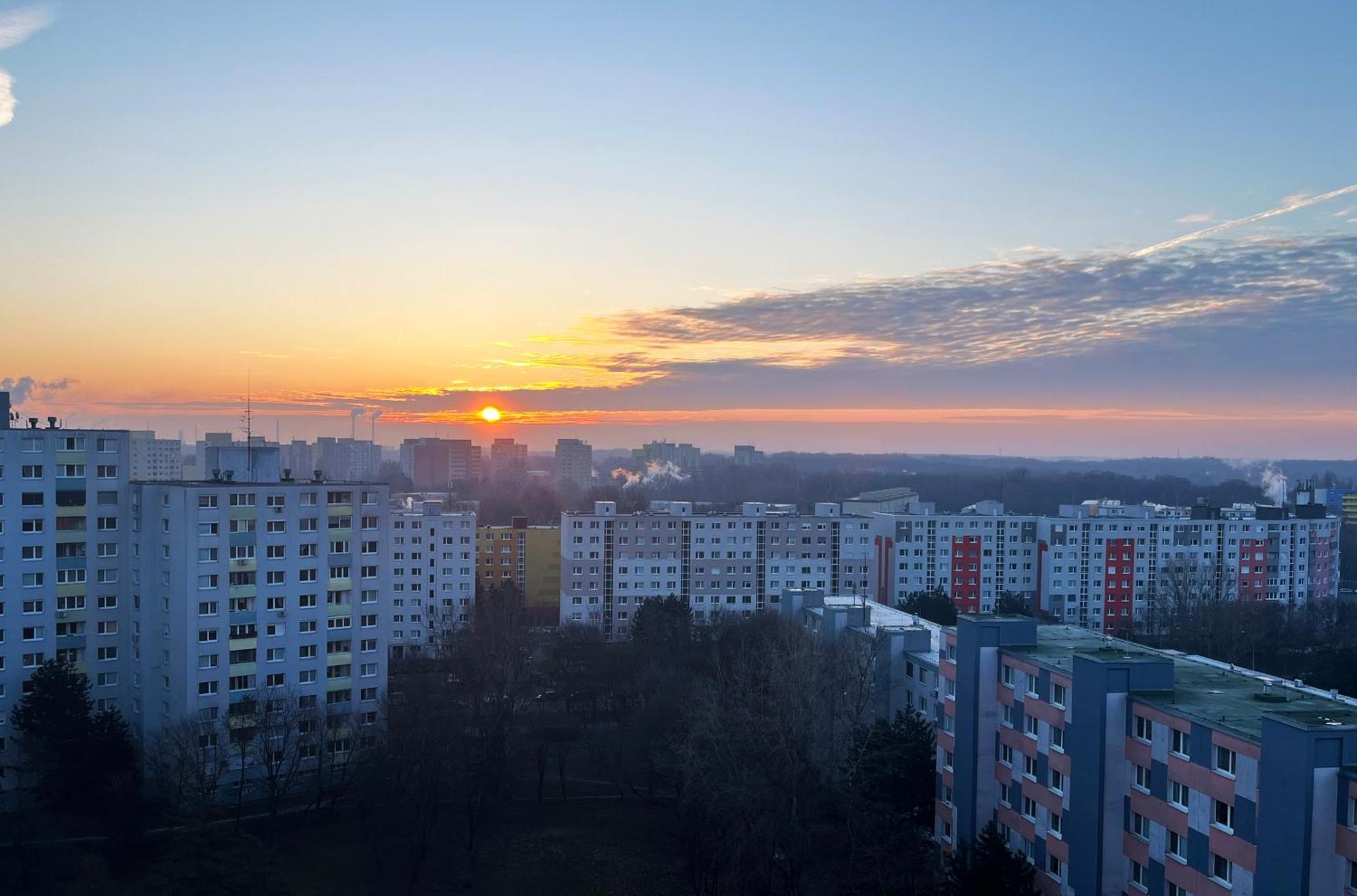 Air-Conditioned Studio, Close To City Centre & Tram Stop Bratislava Buitenkant foto